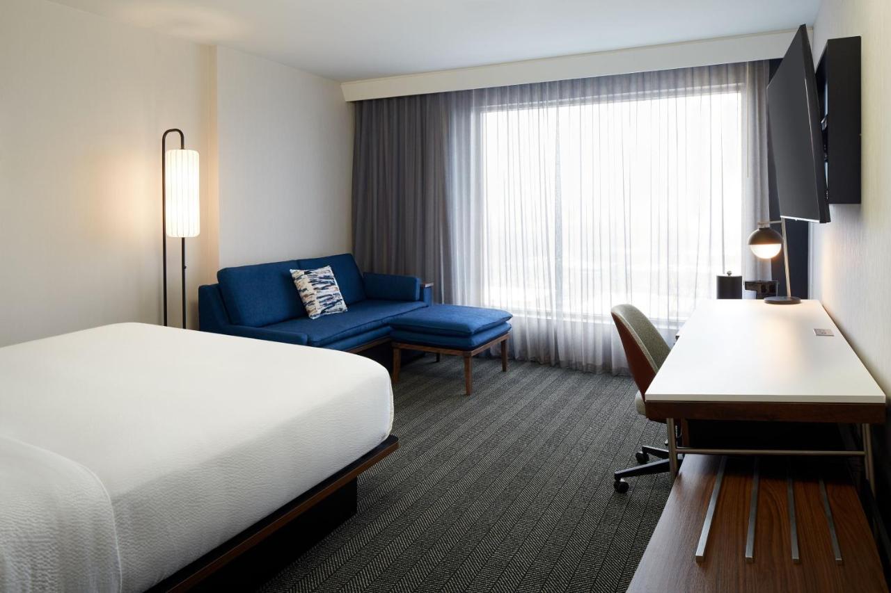 Courtyard Montreal Midtown 호텔 외부 사진