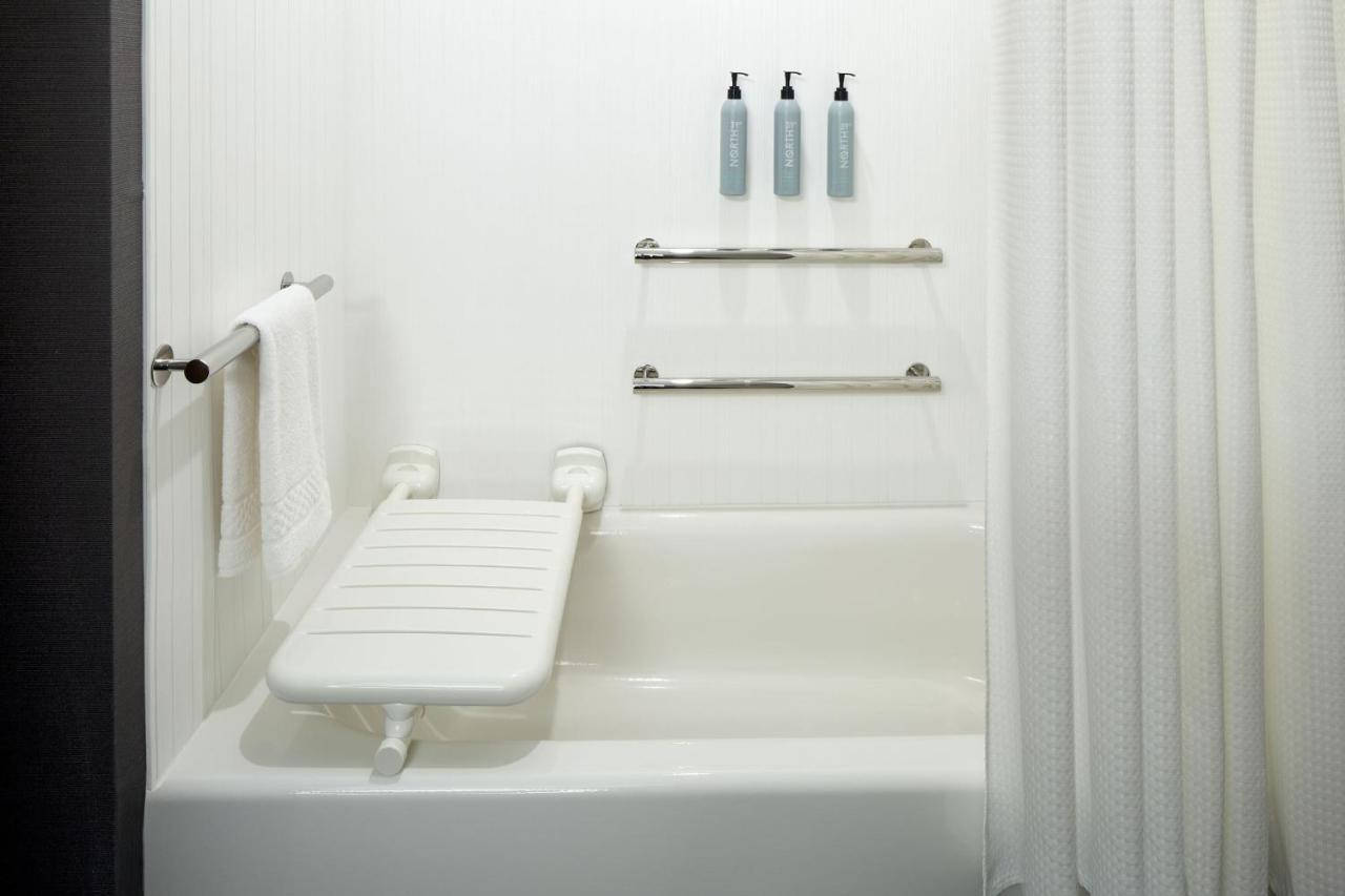 Courtyard Montreal Midtown 호텔 외부 사진