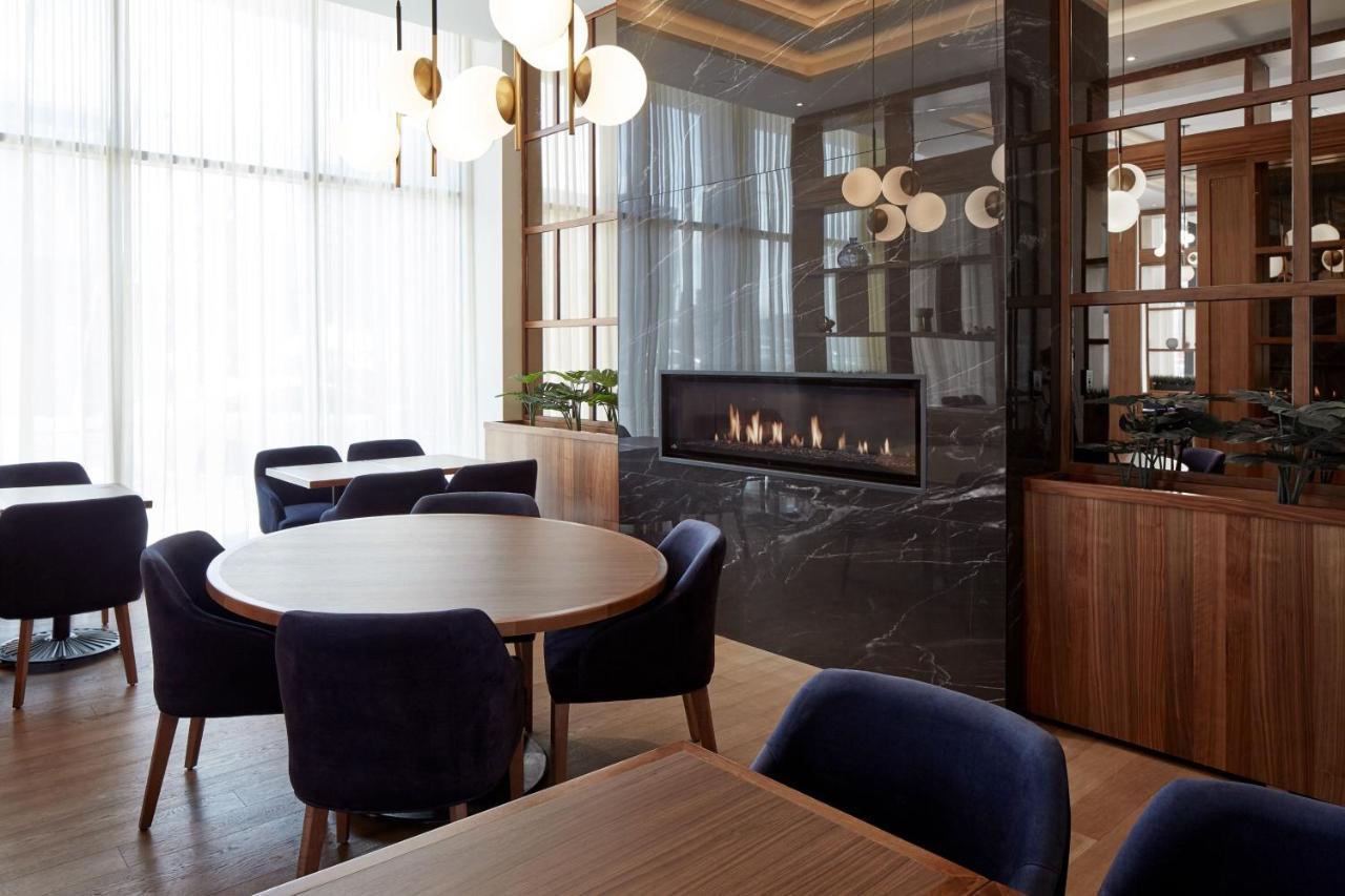 Courtyard Montreal Midtown 호텔 외부 사진
